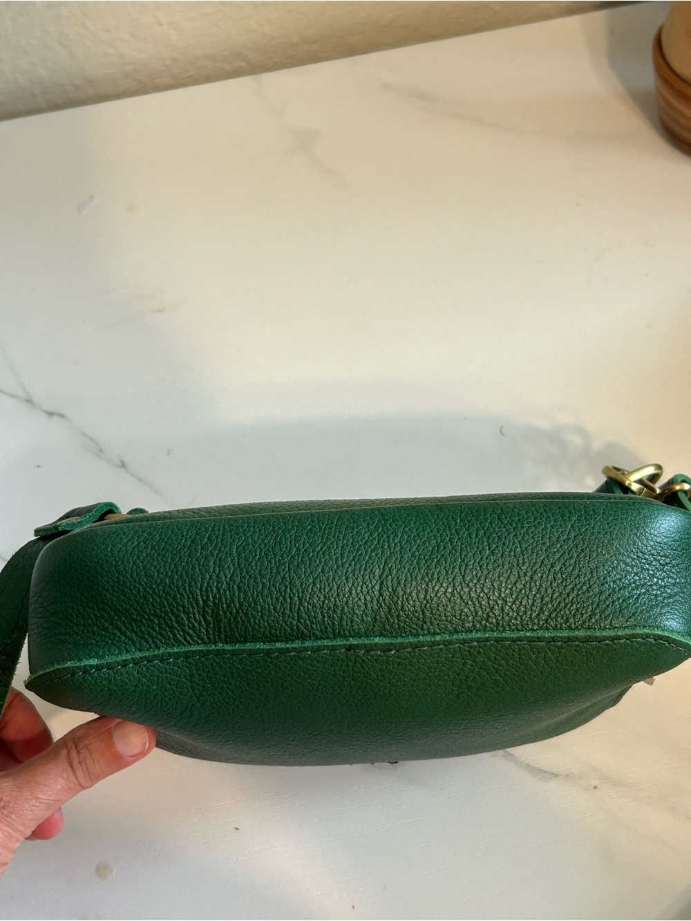 Portland Leather Scarlet Sling Bag in Bacalar - Picture 15 of 16